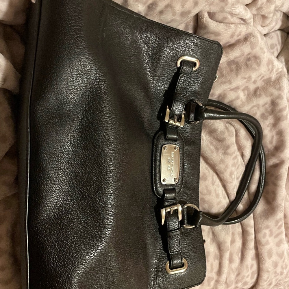 Michael Kors Navy Blue Leather East West Hamilton Tote